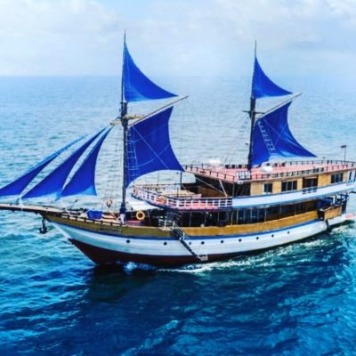 phinisi Mutiara Cruise