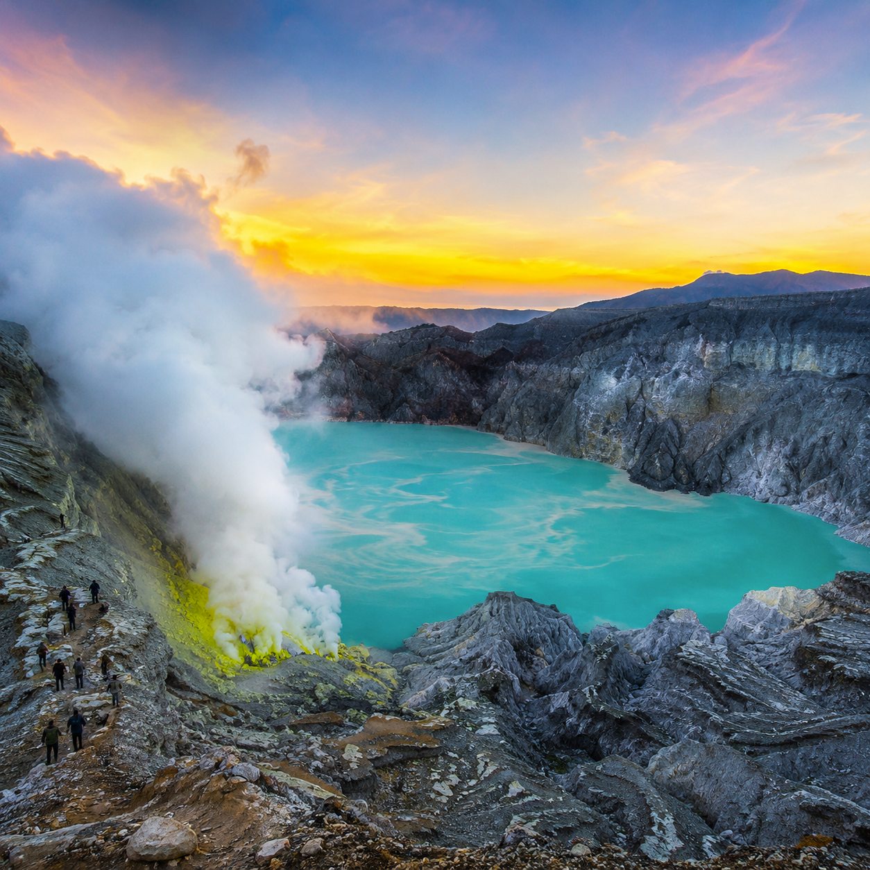 KAWAH IJEN TOUR